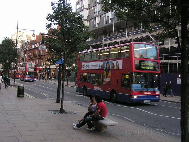 P7202046.JPG - Oxford Street i bardziej nowoczesna część Londynu